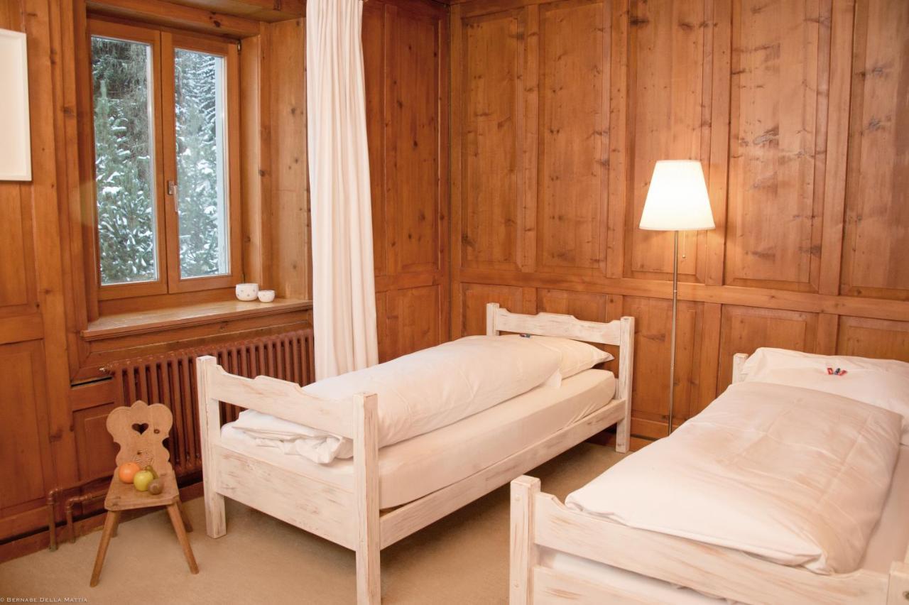 Hotel Veduta Cinuos-Chel Buitenkant foto